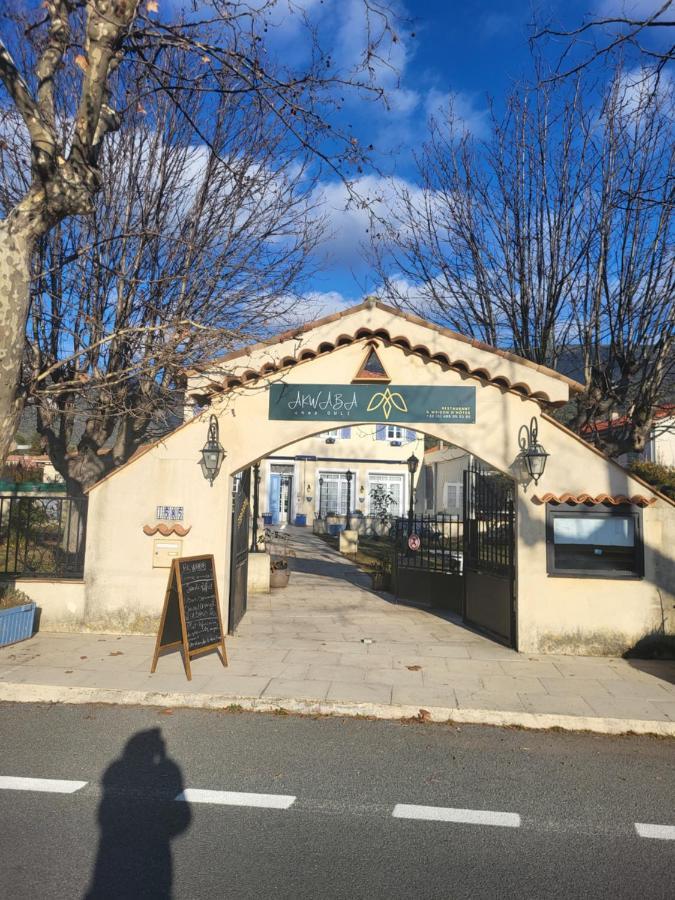 Akwaba Chez Ouli Hotel Levens Bagian luar foto