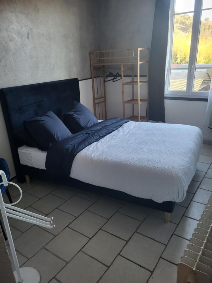 Akwaba Chez Ouli Hotel Levens Bagian luar foto