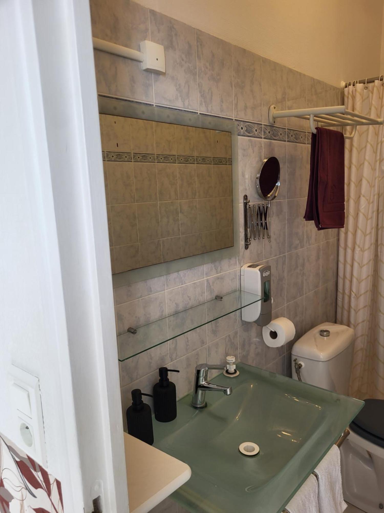 Akwaba Chez Ouli Hotel Levens Bagian luar foto